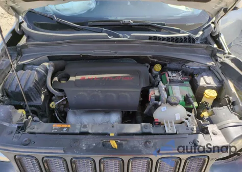 2017 Jeep Renegade Latitude из США, поврежденный, VIN ZACCJBBB5HPF22326